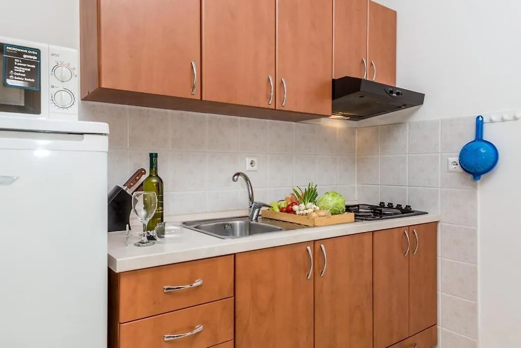 House Dinka With Pool Hotel Porat  0*, Porat (Krk) Croatia
