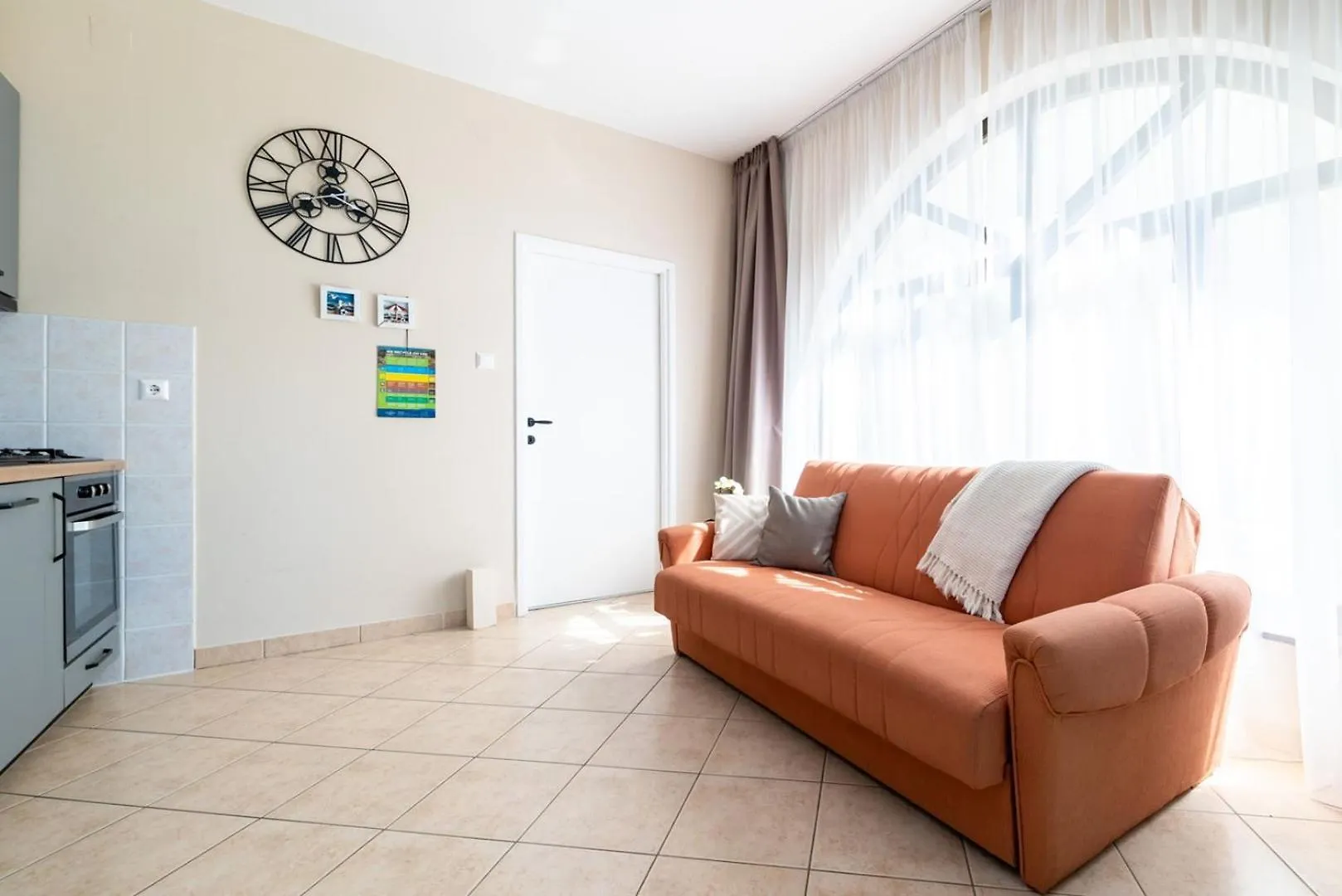 House Dinka With Pool Hotel Porat  Guest house
